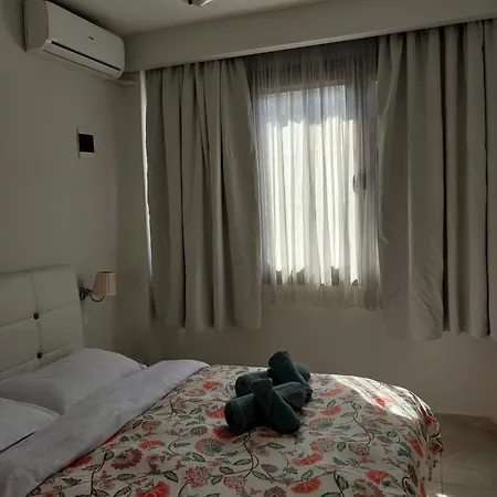 Anibo Studios & Apartments Center Egnatia